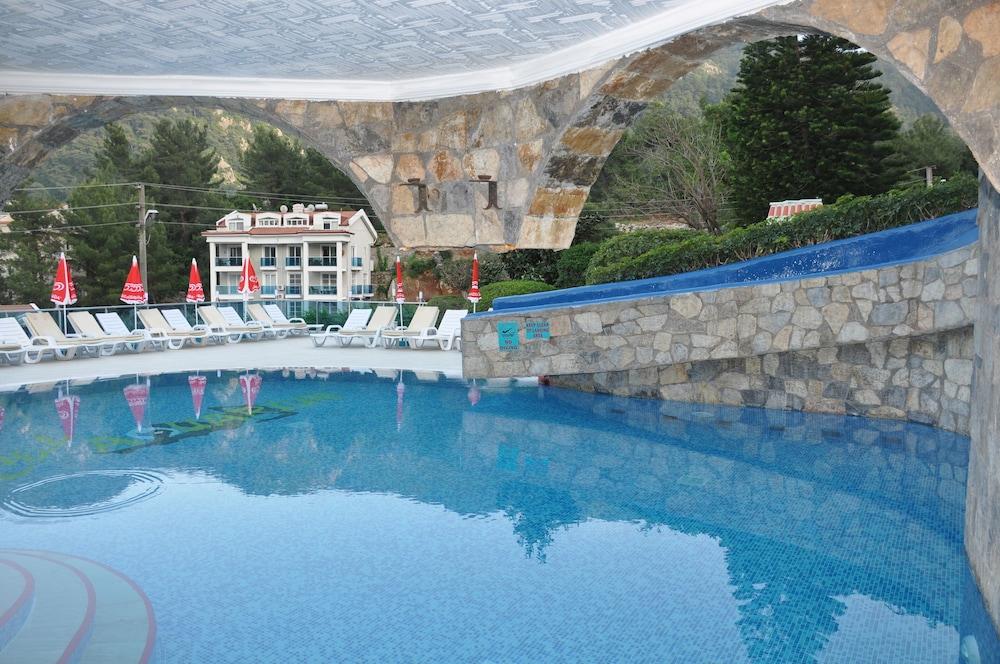 Club Aquarium Aparthotel Мармарис Екстериор снимка